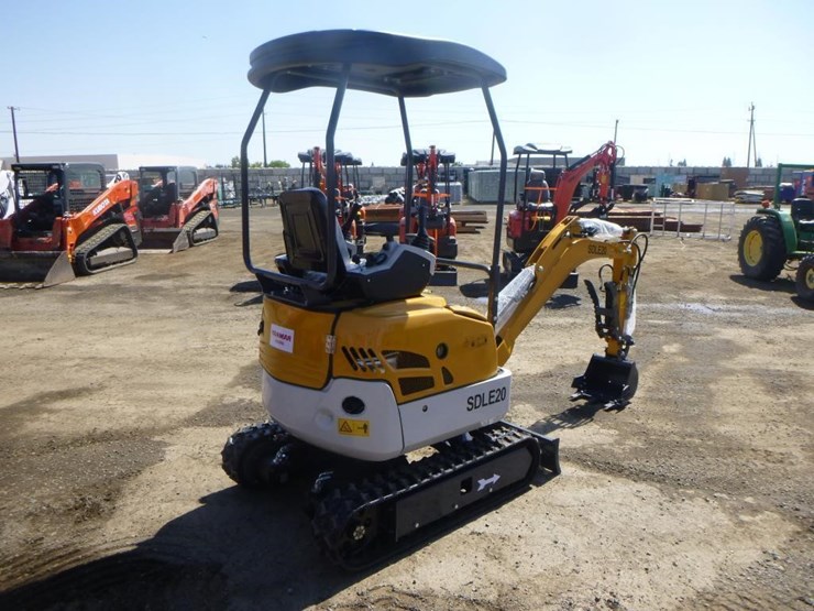 2025-sdlanch-sdle20-hydraulic-excavator-image-3