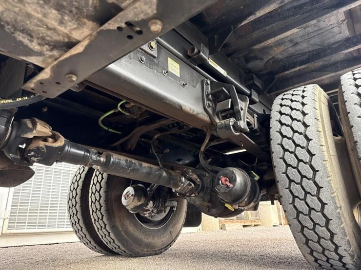 2012-ford-f750-image-35