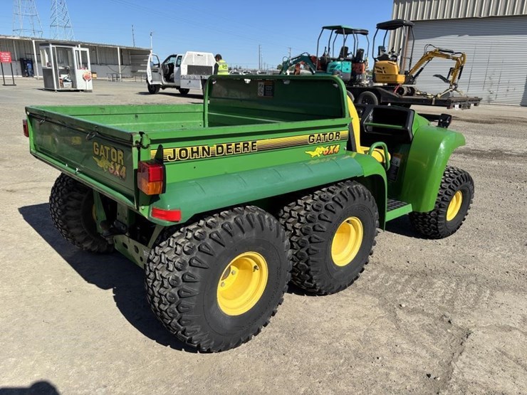 john-deere-gator-image-3