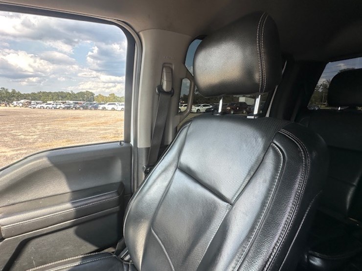 2017-ford-f150-lariat-image-44