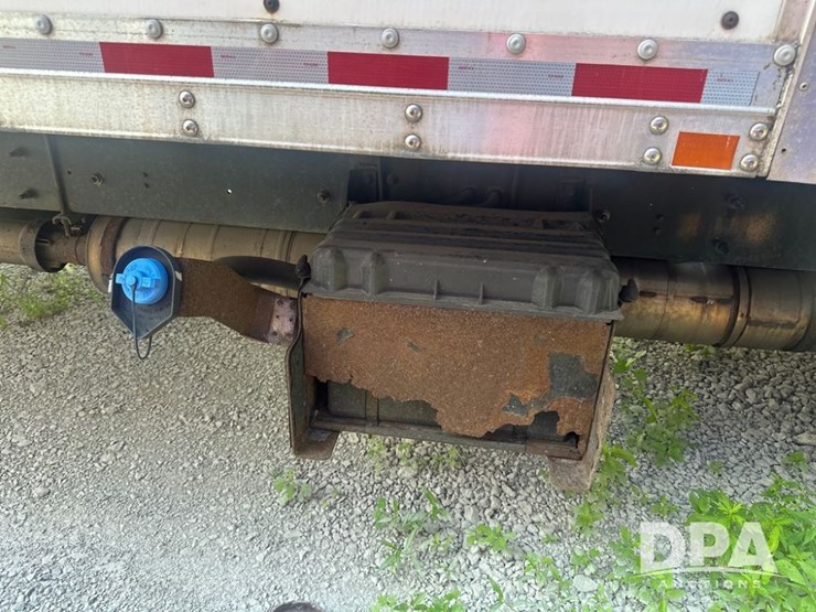 2015-ford-f650-image-28