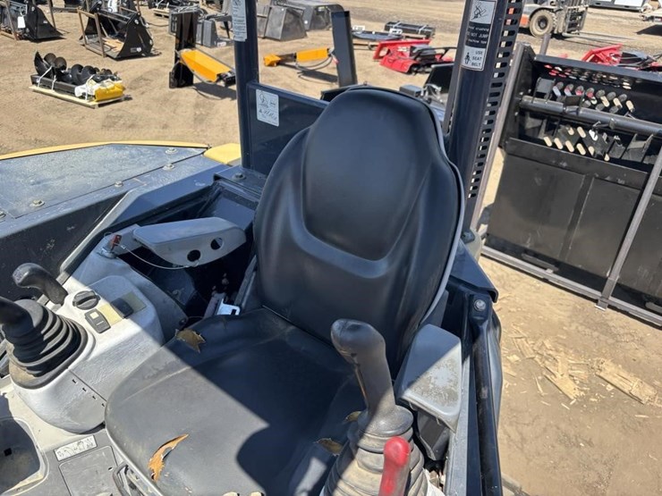 2016-deere-50g-image-27