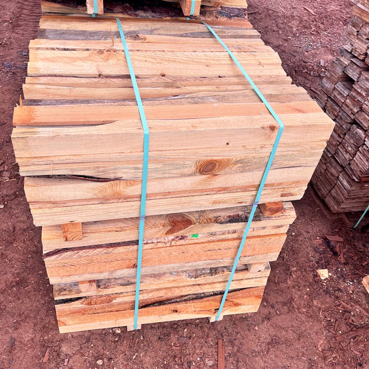 #1042 • 1 bundle of 2.75x2.75x40” low grade pine boards.