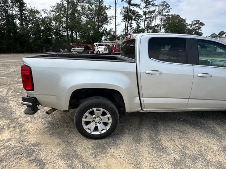 2020-chevrolet-colorado-image-19