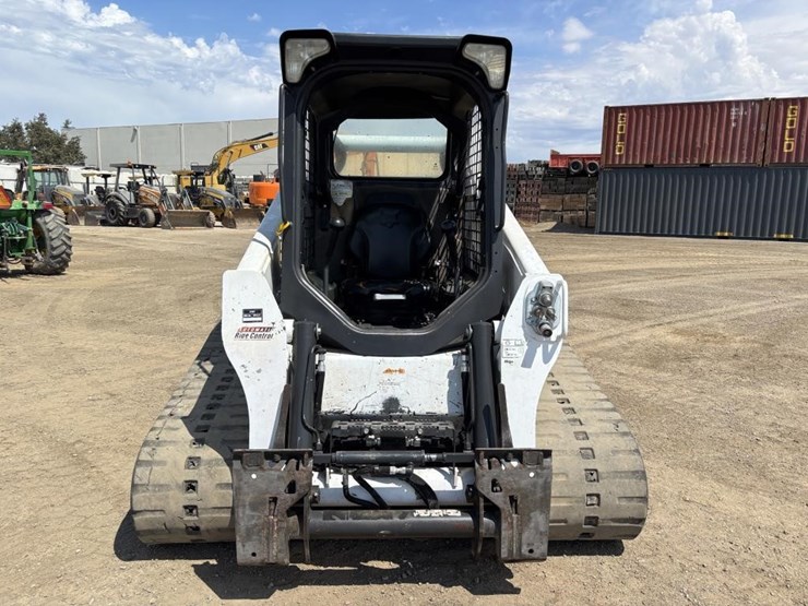 2017-bobcat-t770-image-6