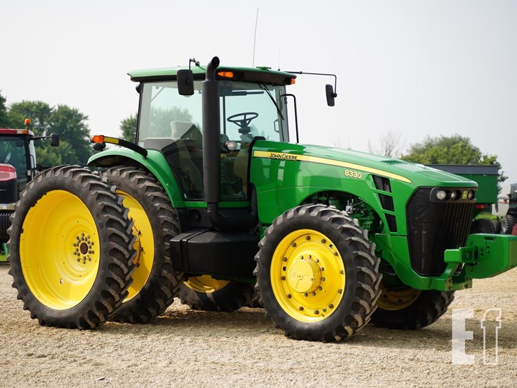 2009-john-deere-8330-image-3