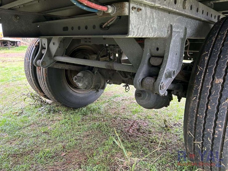 2019-wabash-national-van-image-15