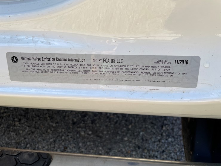 2018-dodge-ram-3500-image-59