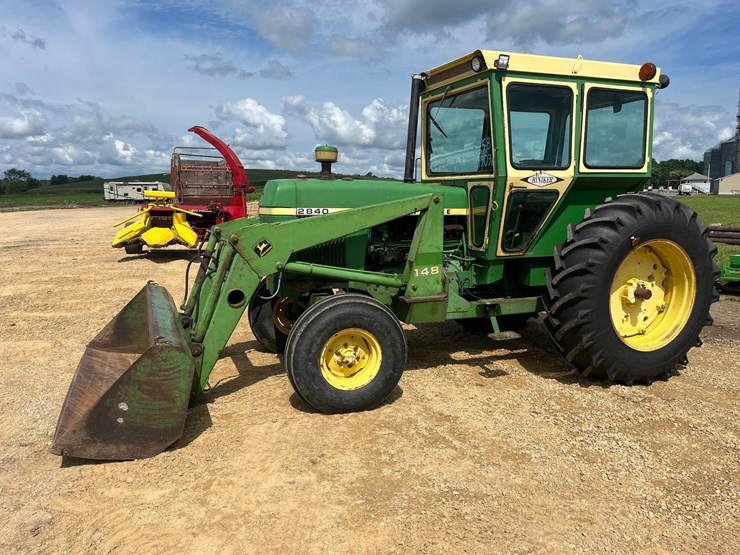 john-deere-2840-image-2