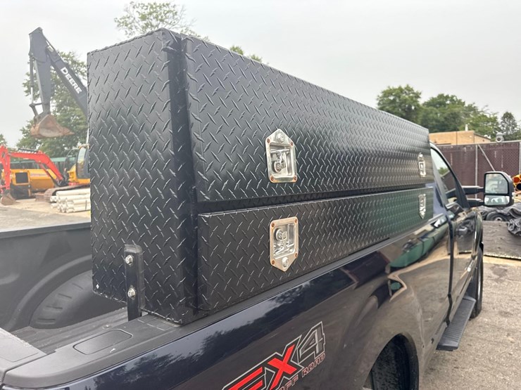 2022-ford-f350-image-7