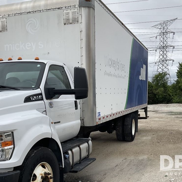 2018 FORD F650