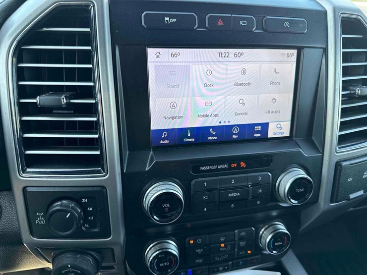 2020-ford-f150-platinum-image-34