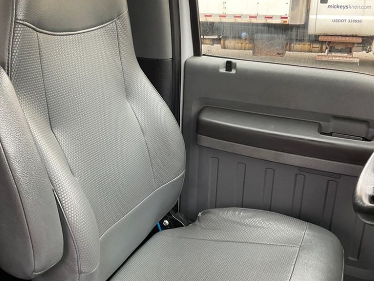 2018-ford-f650-image-30