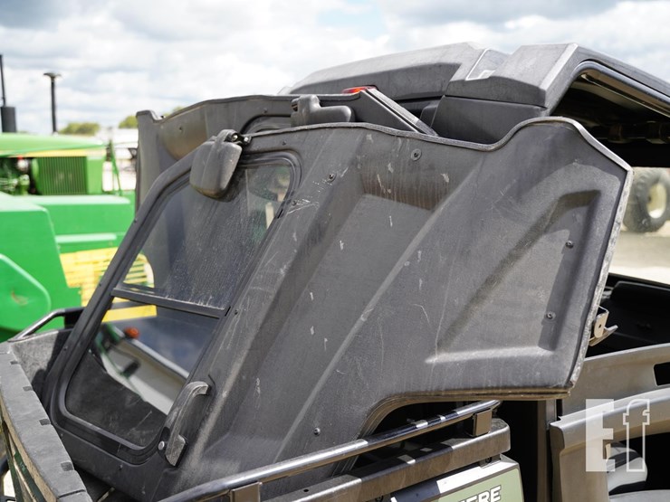 2012-john-deere-gator-rsx-850i-image-35