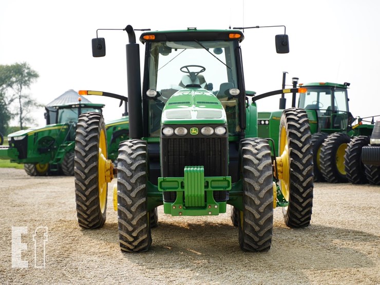 2009-john-deere-8330-image-2