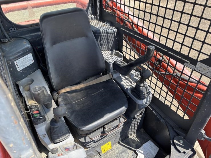 2019-kubota-svl75-2-image-20