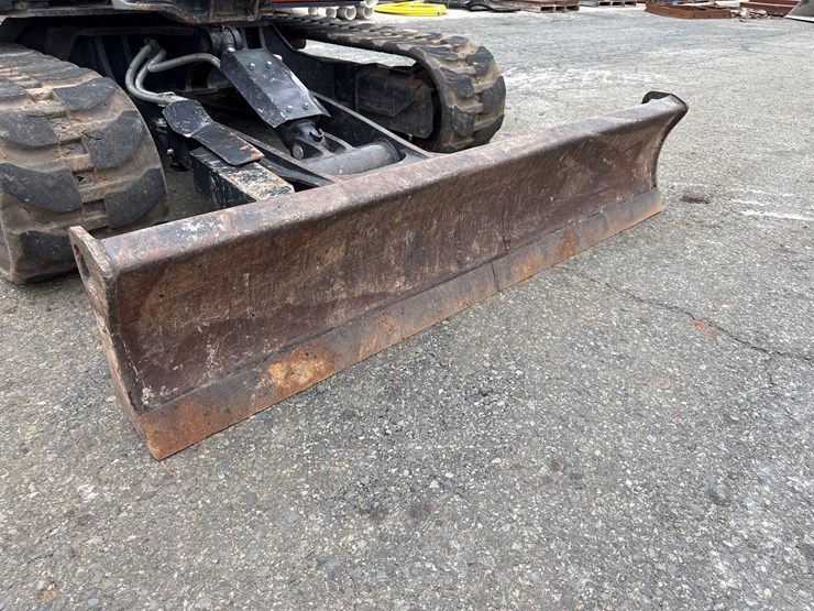 2021-kubota-kx057-5-image-10