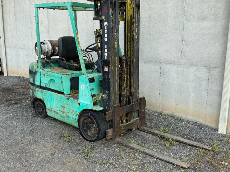 #305-•-mitsubishi-forklift-image-1