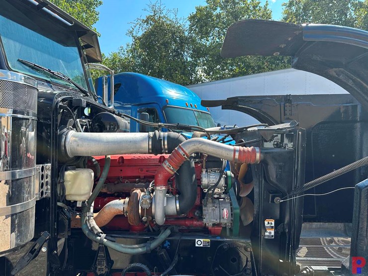 2007-peterbilt-378-image-11