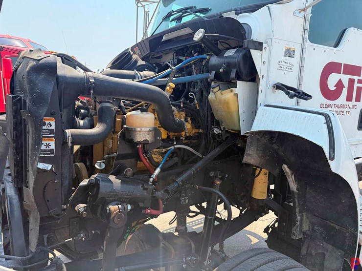 2005-kenworth-t300-image-18