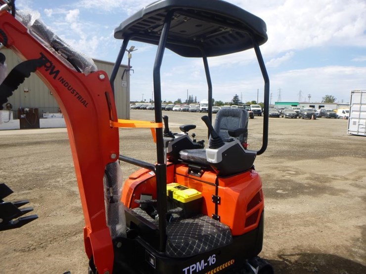 2025-tpm-16-hydraulic-excavator-image-16