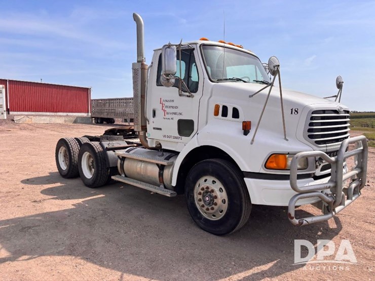 2006-sterling-day-cab-truck-(gp11332,-unit-18)-image-5