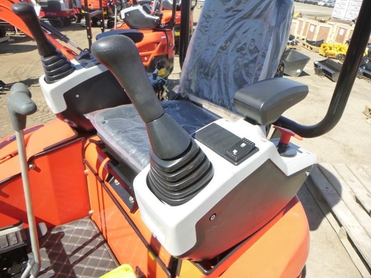 2025-tpm-16-hydraulic-excavator-image-21
