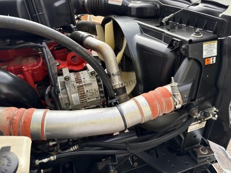 2012-ford-f750-image-18