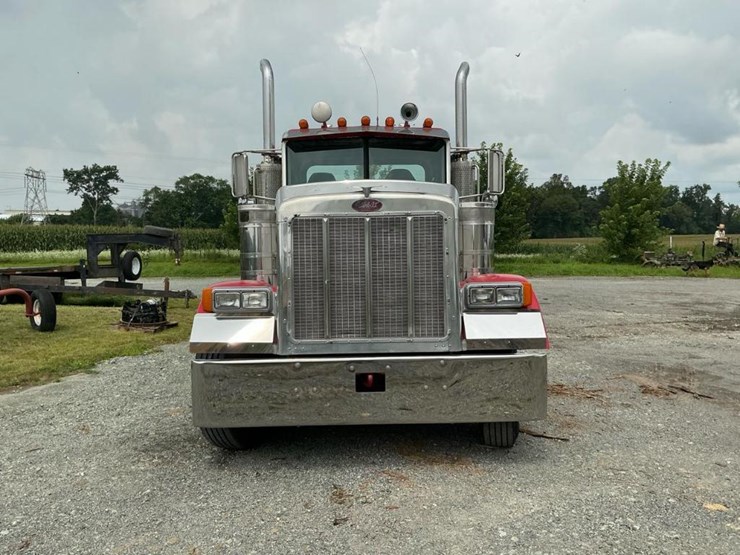 #502-•-2004-peterbilt-truck-image-10