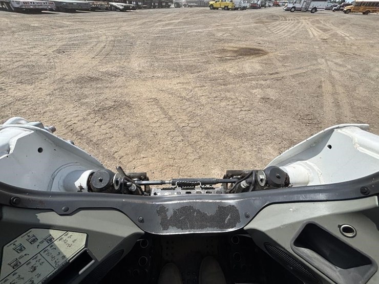 2017-bobcat-t770-image-21
