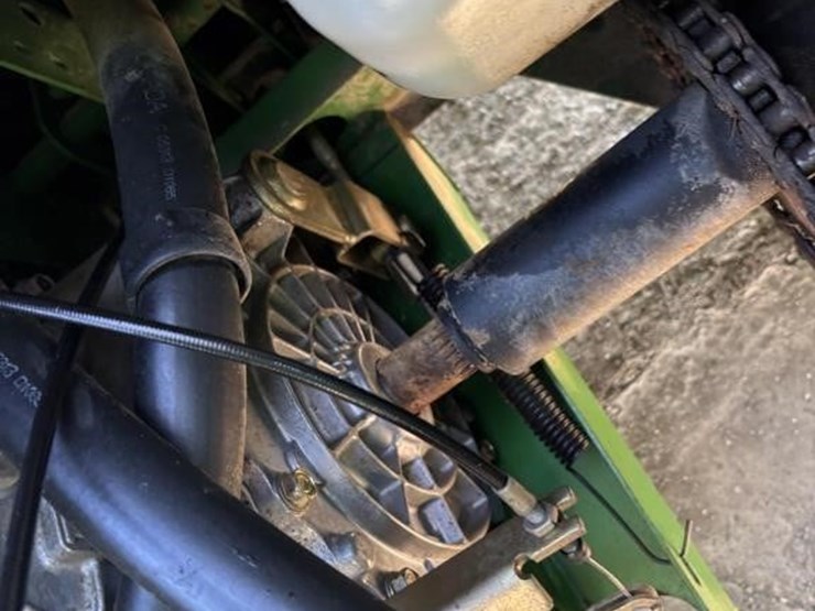 john-deere-gator-image-25