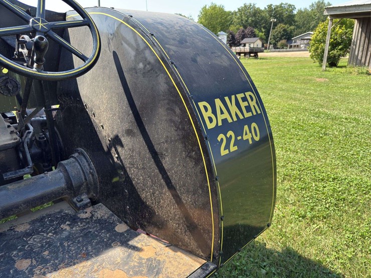 baker-22-40-tractor-image-20