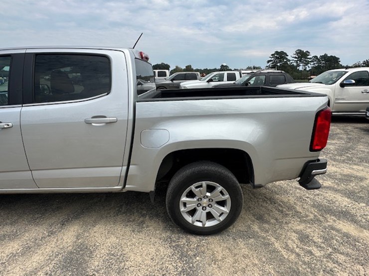 2020-chevrolet-colorado-image-11