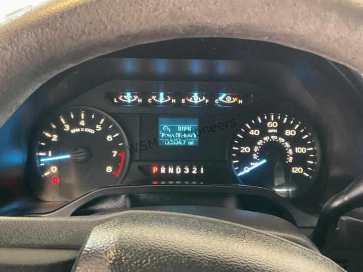 2016-ford-f150-image-17