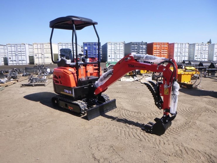 2025-tpm-16-hydraulic-excavator-image-2