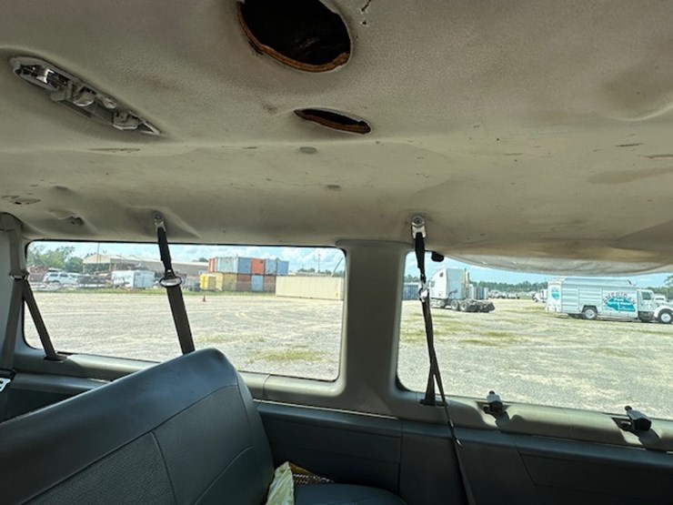 2007-ford-e350-image-28