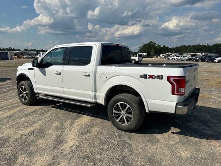 2017-ford-f150-lariat-image-4