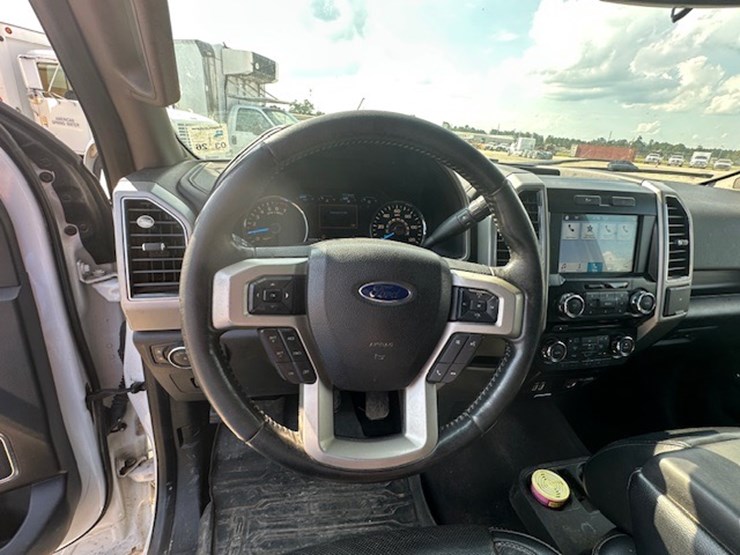 2017-ford-f150-lariat-image-50