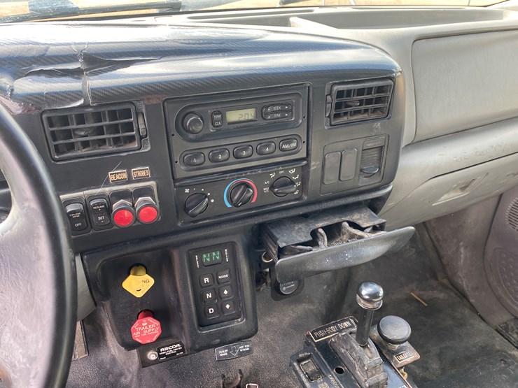 2007-ford-f750-image-9