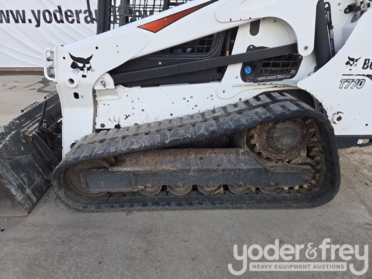 2022-bobcat-t770-image-14