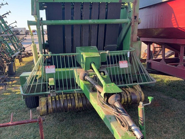 john-deere-510-image-1