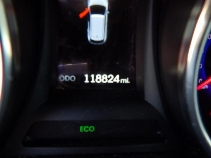2016-hyundai-santa-fe-image-15