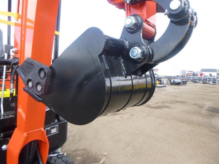 2025-tpm-16-hydraulic-excavator-image-8