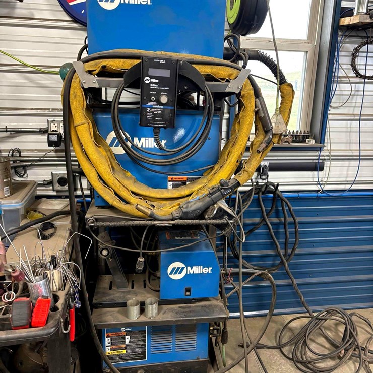 Miller XR Control  Welder