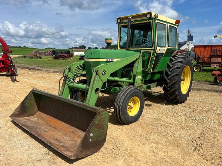 john-deere-2840-image-1