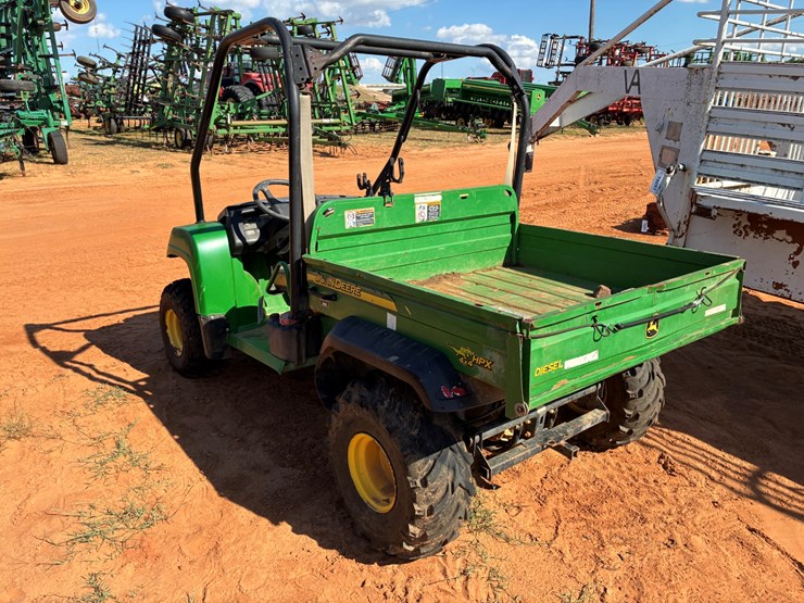 john-deere-gator-image-4