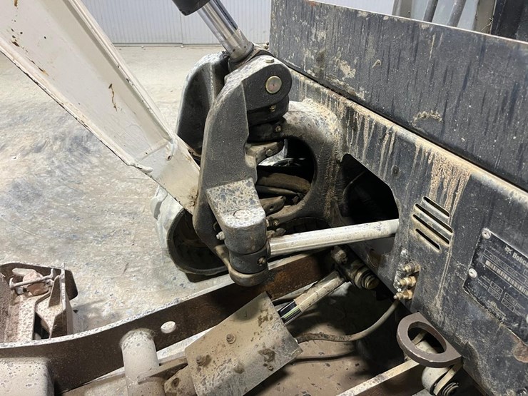 2016-bobcat-e20-image-12