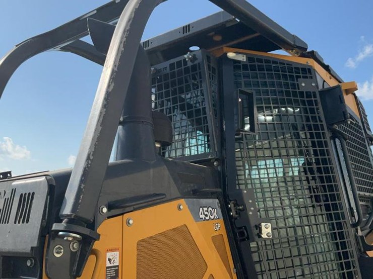 2017-deere-450k-lgp-image-12