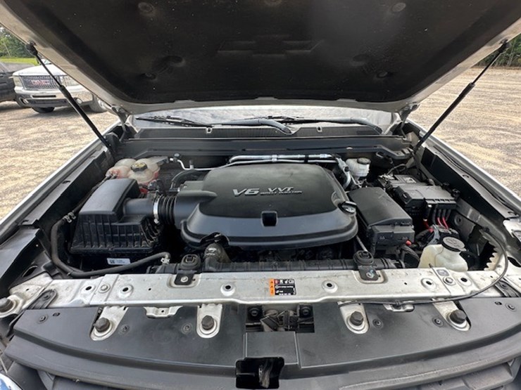 2020-chevrolet-colorado-image-50
