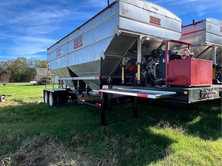 2022-kbh-tt2000-dry-fertilizer-tender-(njp341,-unit-107)-image-1